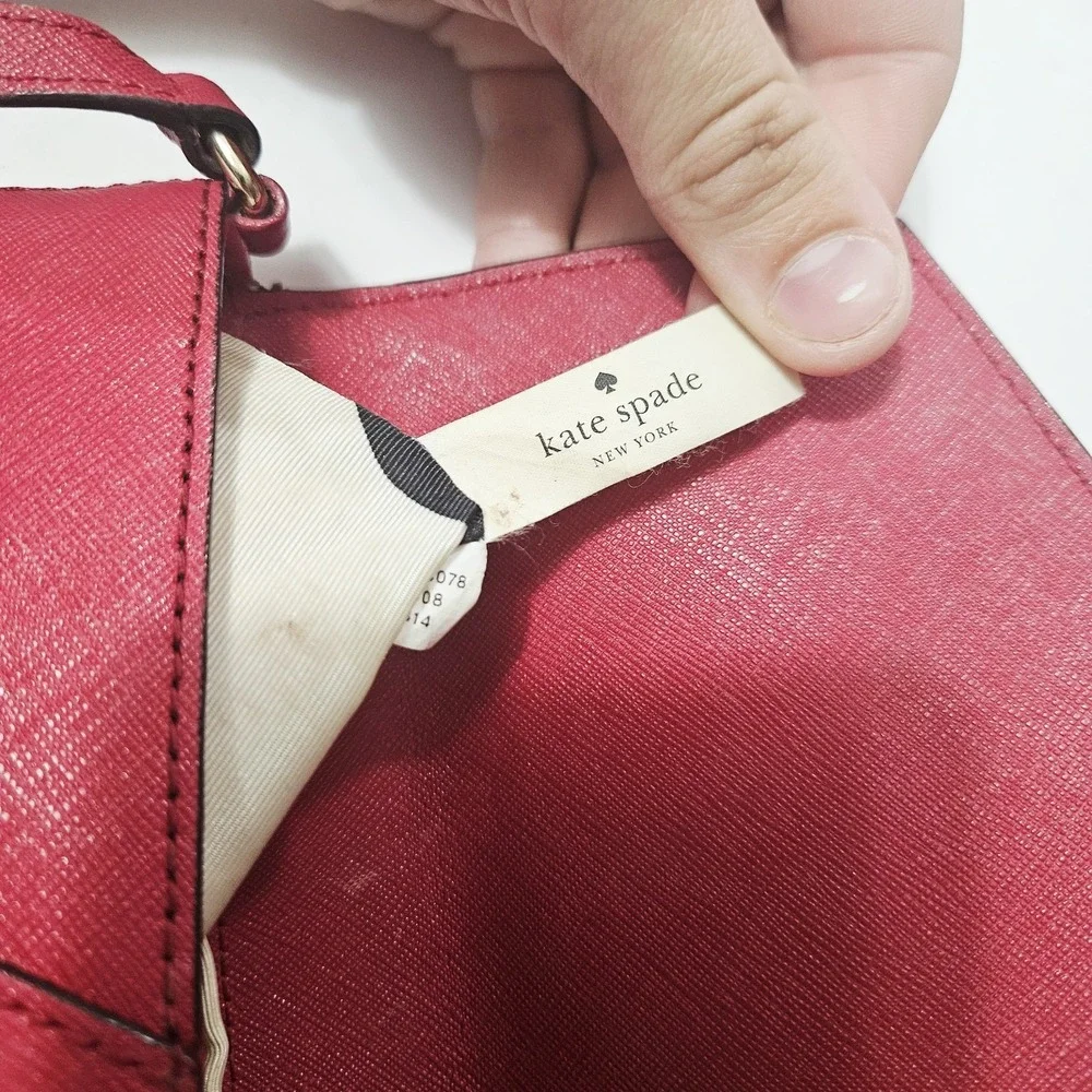 Kate‎ Spade NY Monday Cedar Street Red Envelope Crossbody Wallet Purse